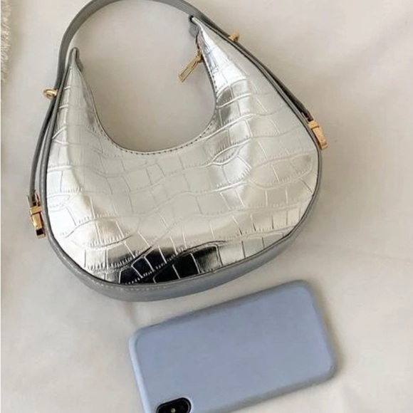 Metallic Crocodile Embossed Hobo Bag - Picture 2 of 3
